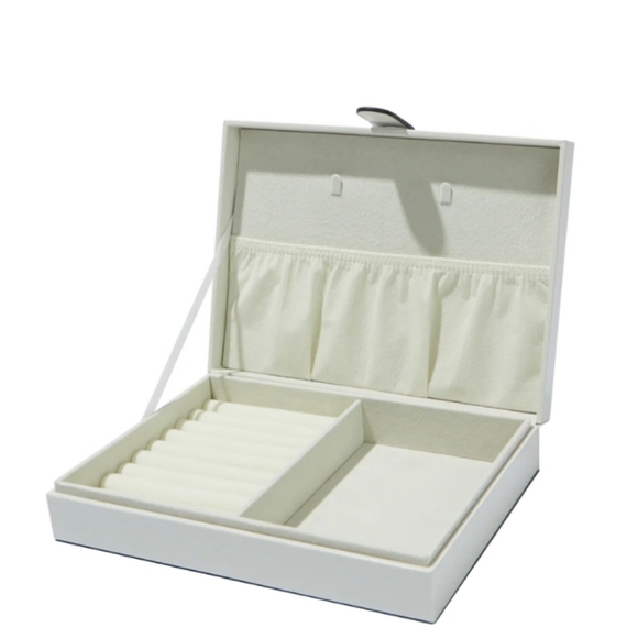 NWT Radley London offwhite vegan leather jewlery box 9.5" x 7" x 2" - Picture 3 of 4
